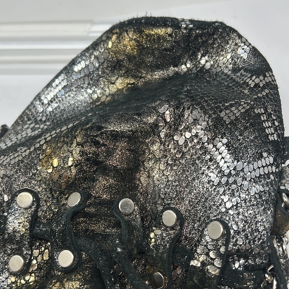 Posse Suede Metallic Drawstring Shoulder Bucket Bag - Picture 12 of 12